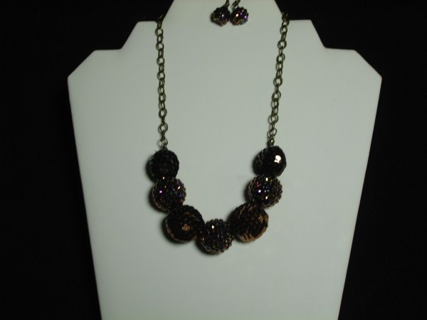 Crystal Necklace Set in Rose